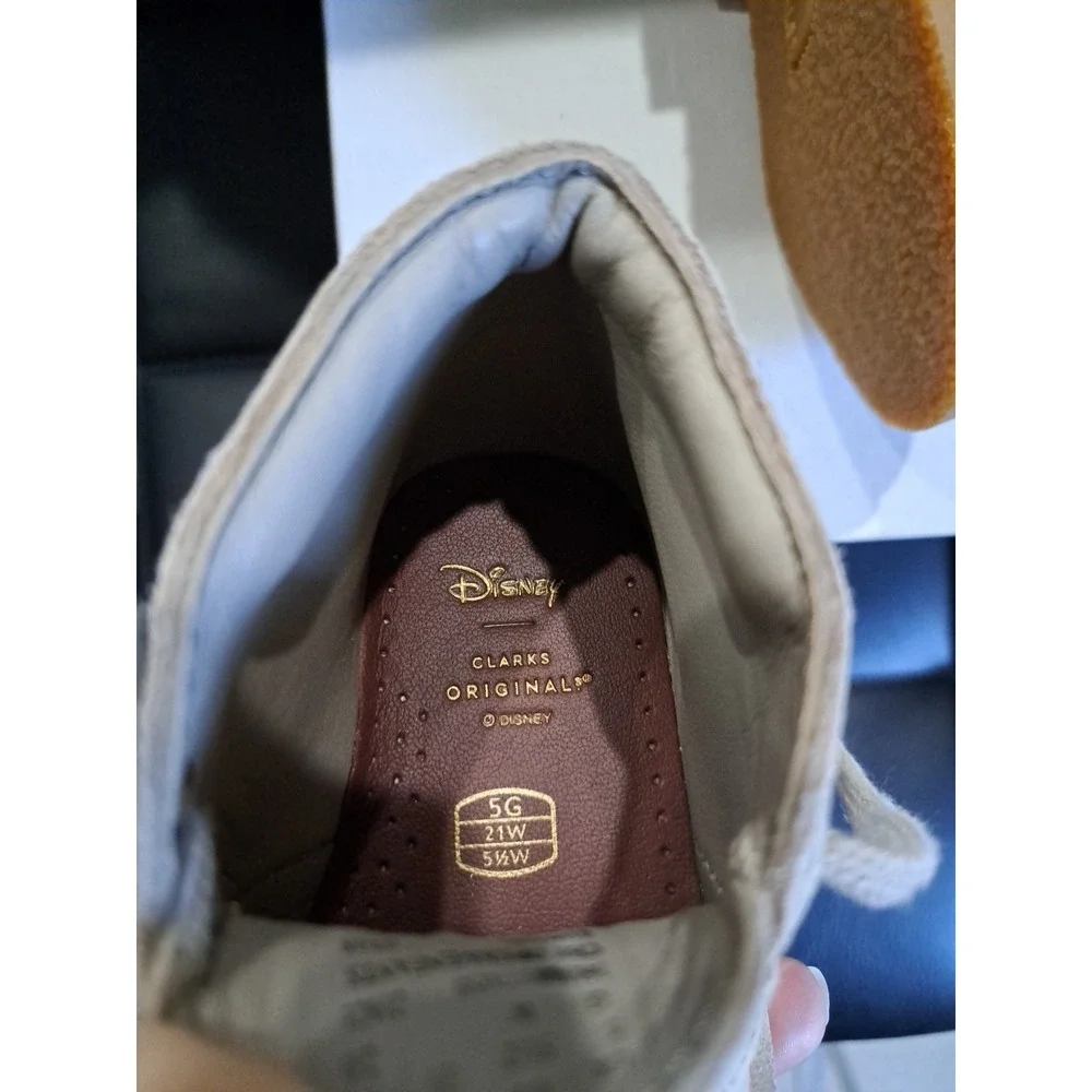 ClarksDisney Mickey Mouse Limited Ed.Sand Suede Desert Boot Shoe Sz 5.5 Kids New